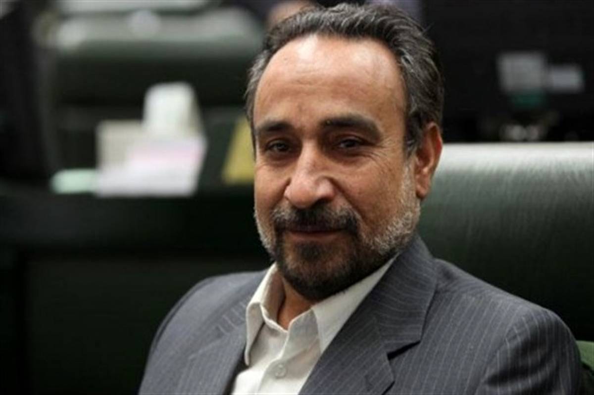 محمدرضا خباز در ارزیابی کارنامه 40 ساله: کشور را گران اداره می‌کنیم