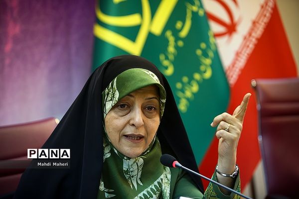 نشست خبری ابتکار در آستانه چهلمین سالگرد پیروزی انقلاب اسلامی