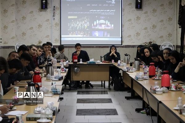 جلسه هم‌اندیشی روسای شورای دانش‌آموزی