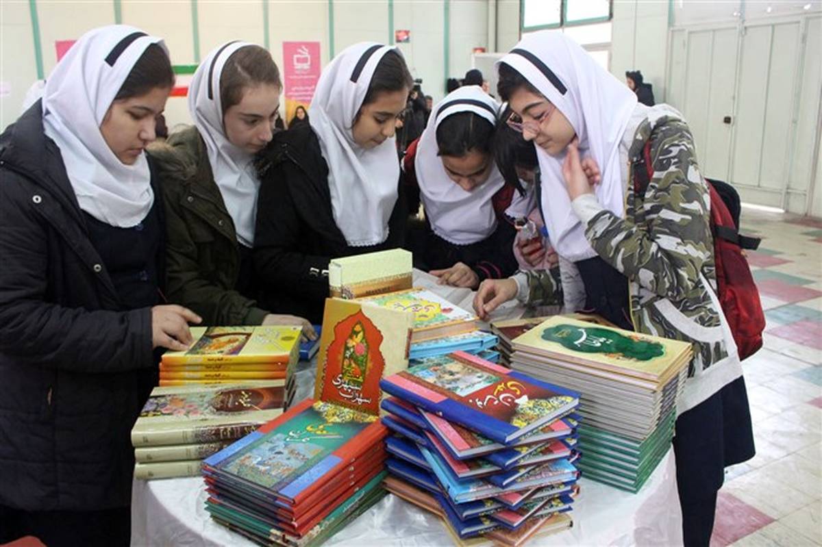 پاشایی: سرانه کتاب در مدارس آذربایجان شرقی از ۹ جلد به ۱۱ جلد افزایش یافته است
