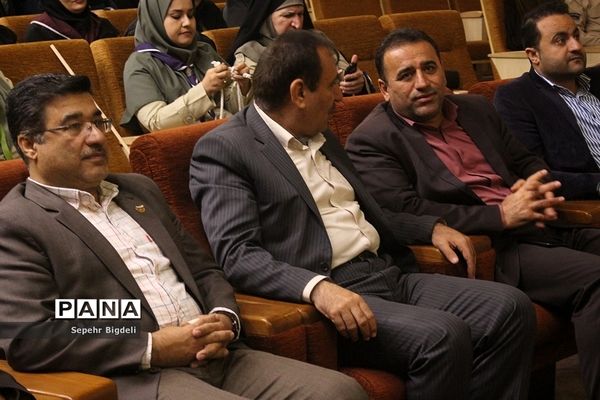 گردهمایی مربیان پیشتاز سازمان دانش‌آموزی خوزستان بمناسبت ۴۰سالگردپیروزی انقلاب اسلامی