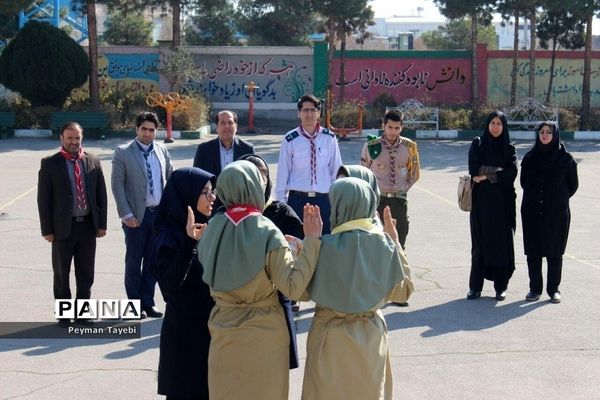 بازدید و ارزیابی مسئولان سازمان دانش‌آموزی مرکز از فعالیت‌های شهرستان سمنان