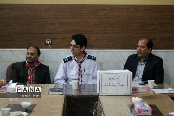 بازدید و ارزیابی مسئولان سازمان دانش‌آموزی مرکز از فعالیت‌های شهرستان سمنان