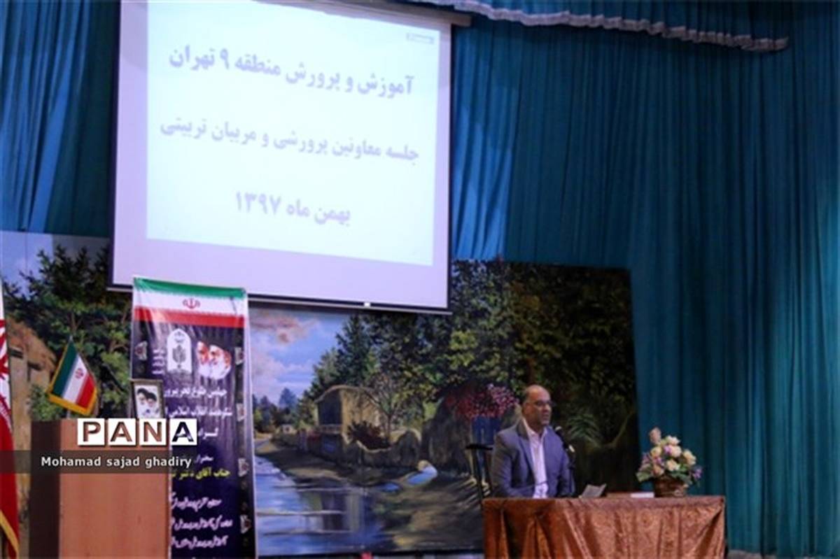 عبدالرسول کریمی: دنیای نوجوانان را درک کنیم