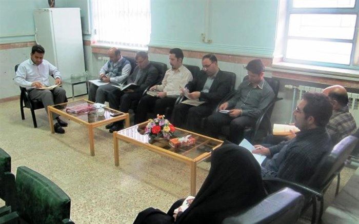 برگزاری جلسه هماهنگی برنامه های فرهنگی چهلمین طلیعه ی  پیروزی انقلاب اسلامی