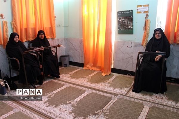 ویژه برنامه دهه فجر فاطمی در اداره کل آموزش و پرورش استان بوشهر