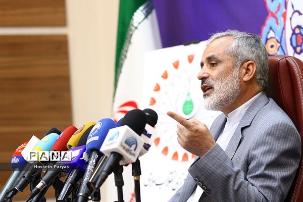 نشست خبری رئیس ستاد مرکزی چهلمین سالگرد پیروزی انقلاب اسلامی