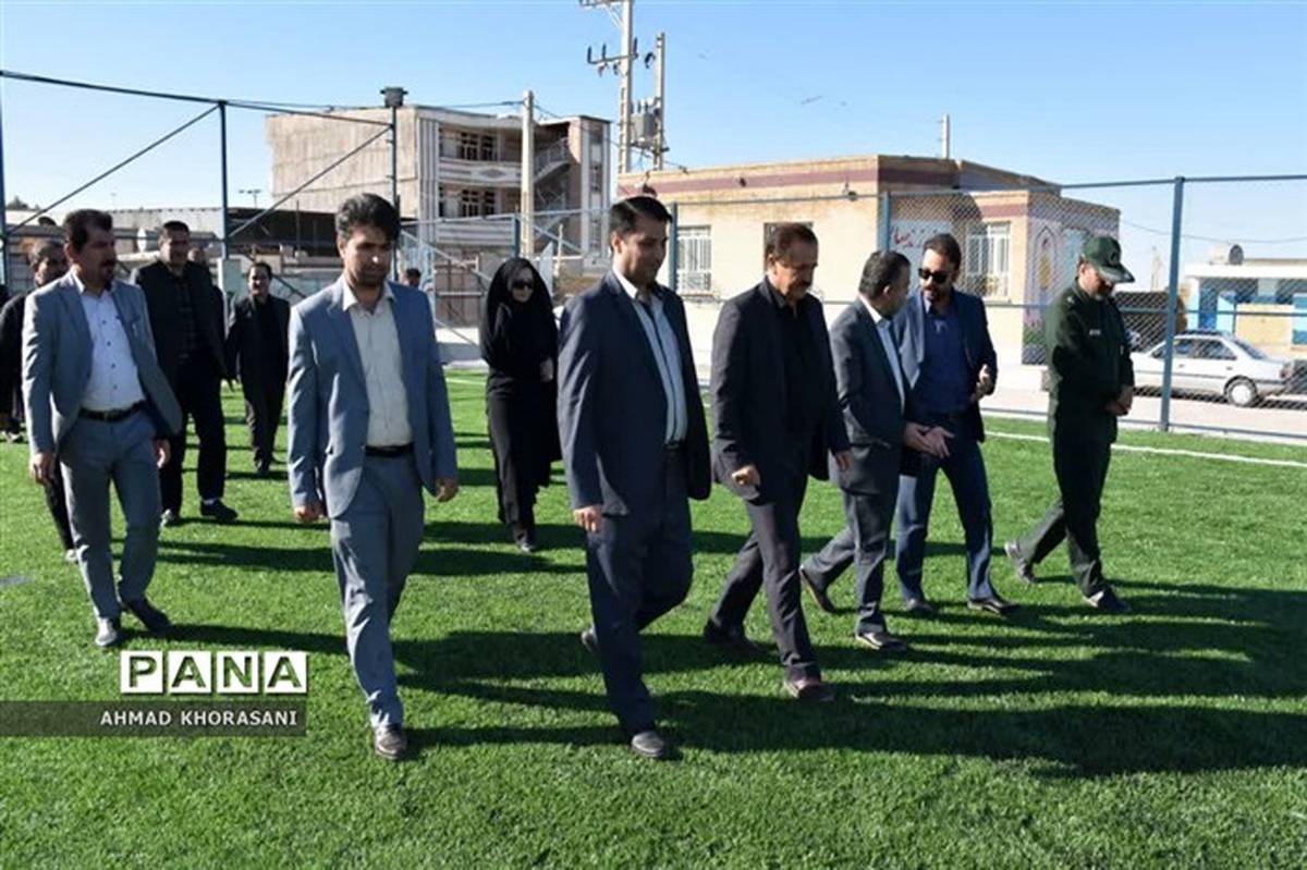 افتتاح دومین زمین فوتبال چمن مصنوعی در شهرستان لالی