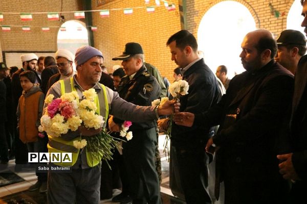برگزاری مراسم عطرافشانی قبور شهدا در شهرقدس