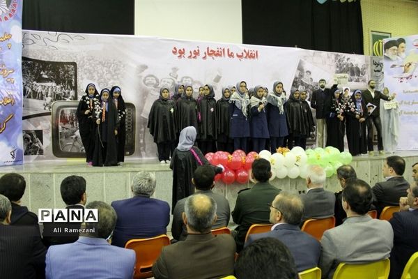 نمایشگاه دستاوردهای ۴۰ساله انقلاب اسلامی در قائم‌شهر