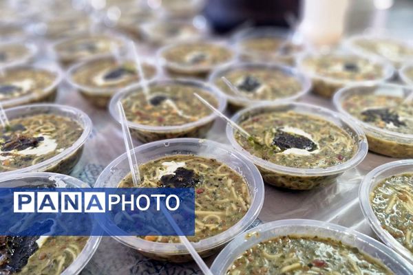 گرامیداشت ایام فاطمیه و هفته بسیج در مدرسه شهید همت؛ ادای احترام به فرهنگ ایثار و معلم شهید احمدرضا کمانی 