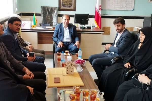 دیدار مسئولان اتحادیه انجمن‌های اسلامی دانش‌آموزان استان با سرپرست آموزش و پرورش سملقان