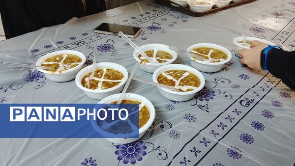 برپایی موکب دانش‌آموزان پیشتاز در منطقه ۱۰ در سالروز شهادت حضرت زهرا (س)