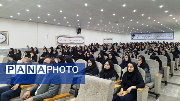 برگزاری همایش ویژه دانش آموزان کنکوری در خلیل آباد 