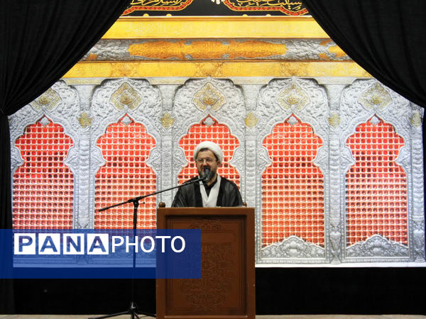 گهواره‌های عاشورایی و لالایی مادران همنوا با کودکان شهید
