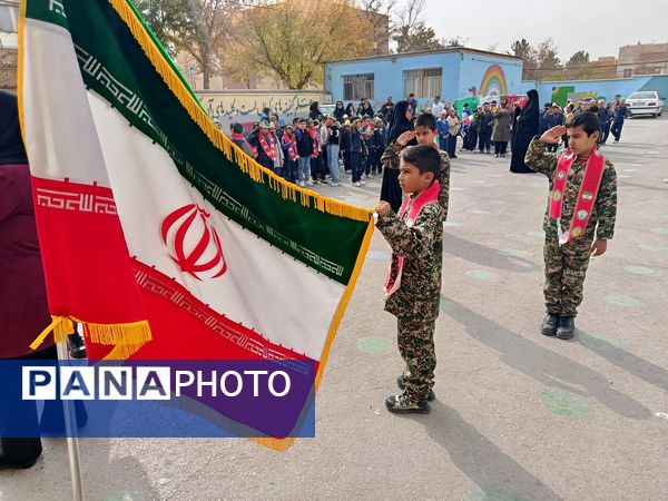 زنگ استکبار ستیزی در مدارس رضویه