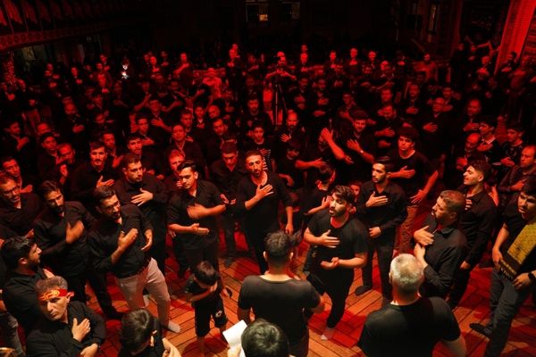 مراسم سوگواری ابا عبدالله در هیات رزمندگان اسلام شهرستان خرامه 