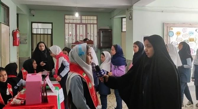  انتخابات شورای دانش آموزی در مدرسه شهید خاقانی