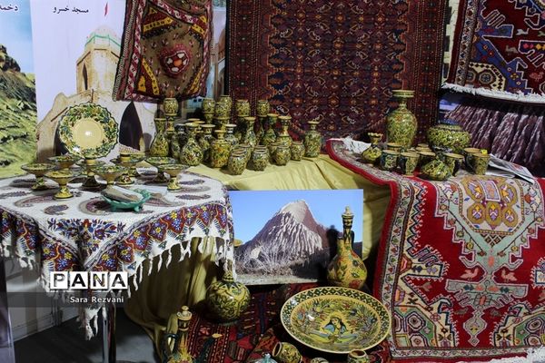دوازدهمین نمایشگاه بین المللی گردشگری و صنایع وابسته