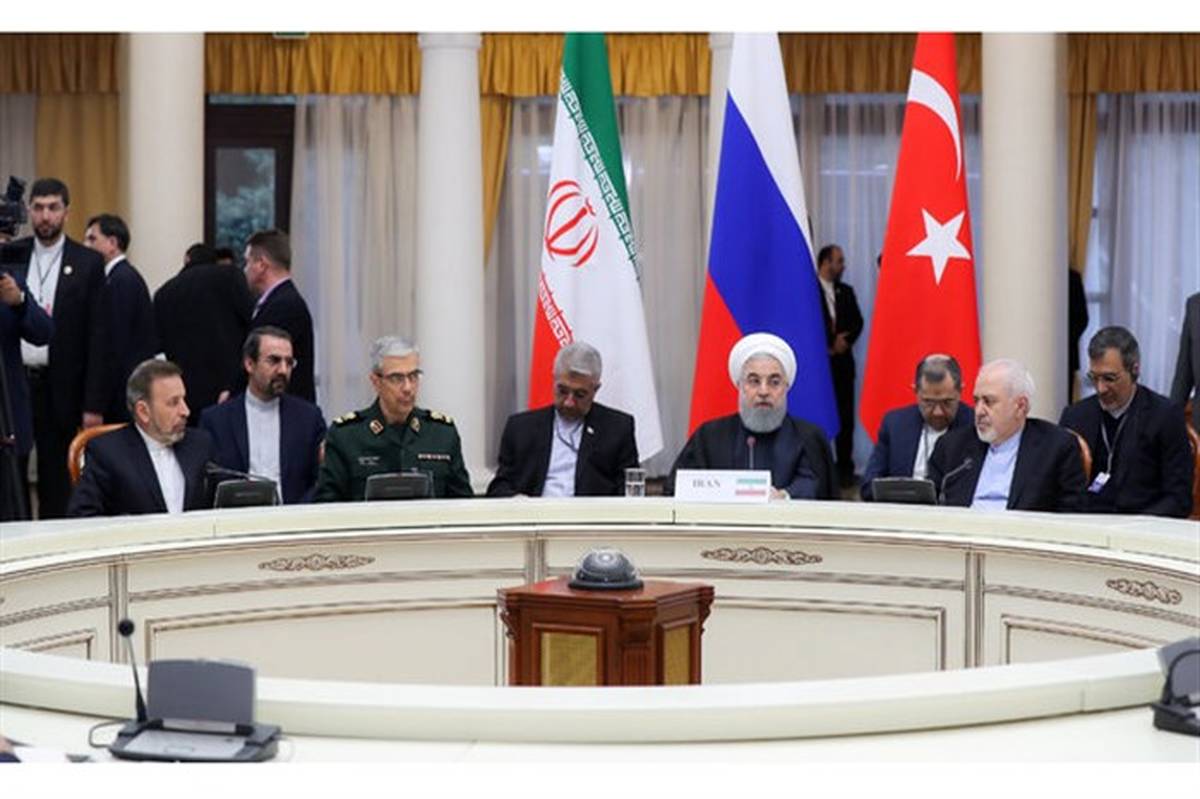 روحانی: حضور نیروهای خارجی در سوریه بدون مجوز دولت این کشور باید هر چه سریع‌تر خاتمه یابد