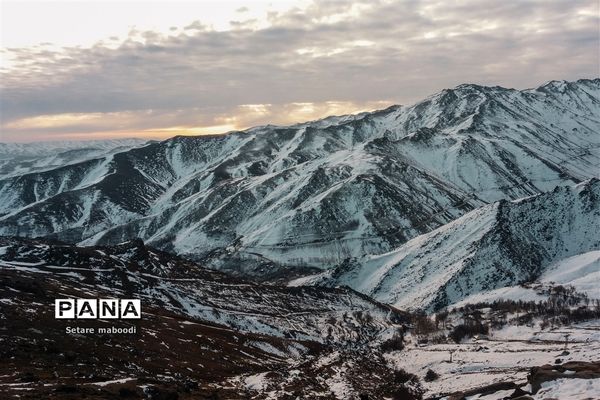 کوهستان‌های برفی شهر همدان