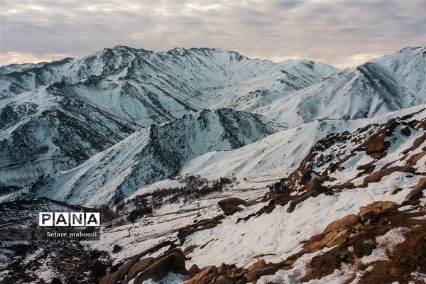 کوهستان‌های برفی شهر همدان