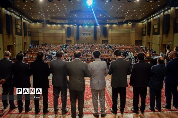 جشن انقلاب ویژه کارکنان ستادی آموزش و پرورش آذربایجان شرقی