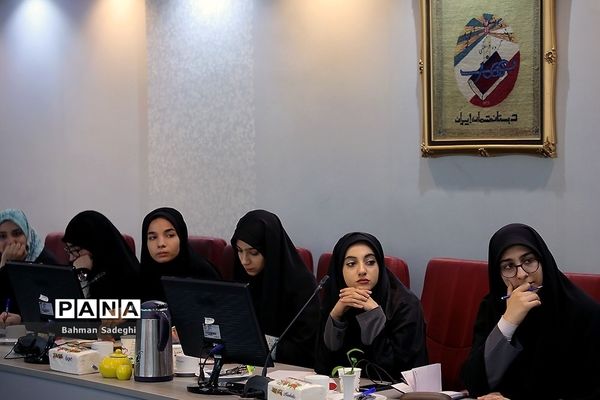 دومین نشست قطبی نهمین دوره مجلس دانش‌آموزی