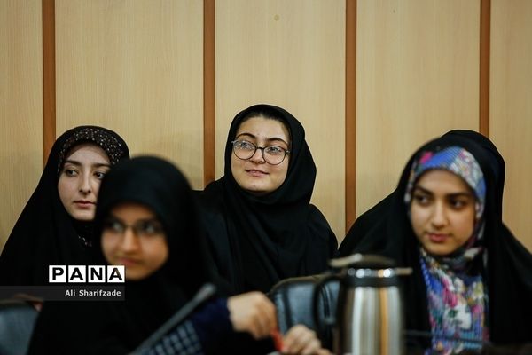 نشست صمیمی وزیرآموزش و پرورش با بسیج دانشجویی دانشگاه فرهنگیان