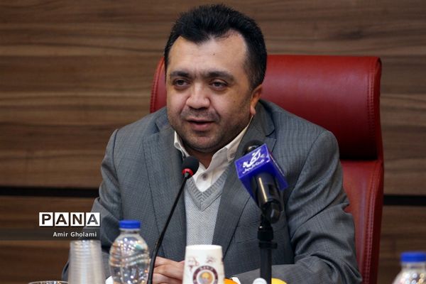 نشست قائم مقام وزیر با مدیرکل و مسئولان آموزش و پرورش شهرستان‌های تهران