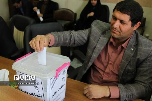 انتخابات مجامع سازمان دانش‌آموزی استان قم