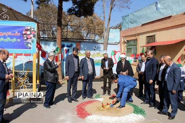 آیین کلنگ زنی مدارس خیر‌ساز اسلامشهر