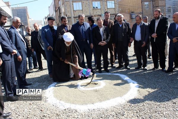 آیین کلنگ زنی مدارس خیر‌ساز اسلامشهر
