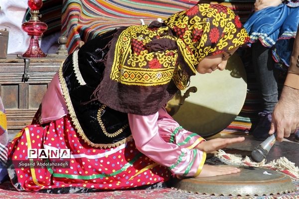 جشنواره دانش‌آموزی بومی محلی مازندران