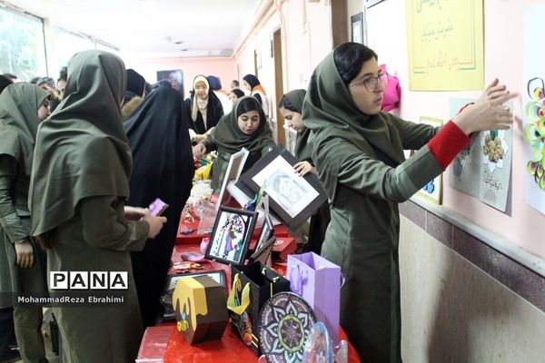 حضور پیشتازان در جشنواره بومی و محلی سازمان دانش‌آموزی استان همدان