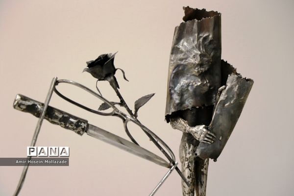 نمایشگاه «قصه‌های فلز »