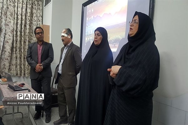 بازدید رئیس اداره استعدادهای درخشان یزد از دوره ضمن خدمت طرح ملی شهاب