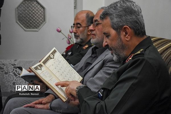 دیدار سردار غیب‌پرور با خانواده شهید «عباس دانشگر»