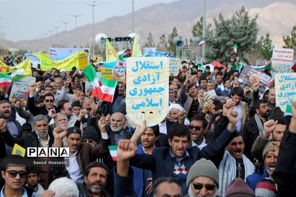 راهپیمایی بزرگ 22 بهمن در شهرستان زیرکوه