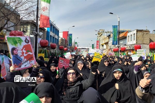 راهپیمایی باشکوه 22 بهمن در زنجان