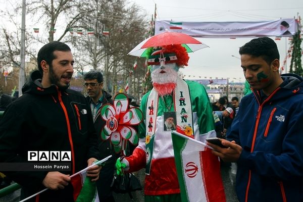 حضور وزیر آموزش و پرورش در راهپیمایی 22 بهمن