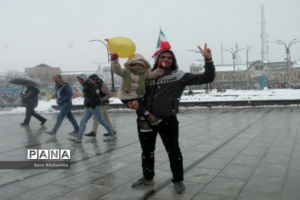 راهپیمایی 22 بهمن در همدان