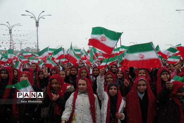 راهپیمایی 22 بهمن در همدان