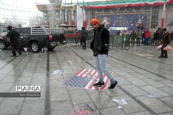 راهپیمایی 22 بهمن در همدان