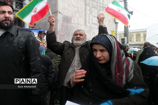 راهپیمایی 22 بهمن در همدان