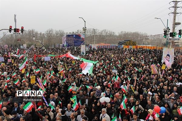 راهپیمایی 22بهمن درکرج