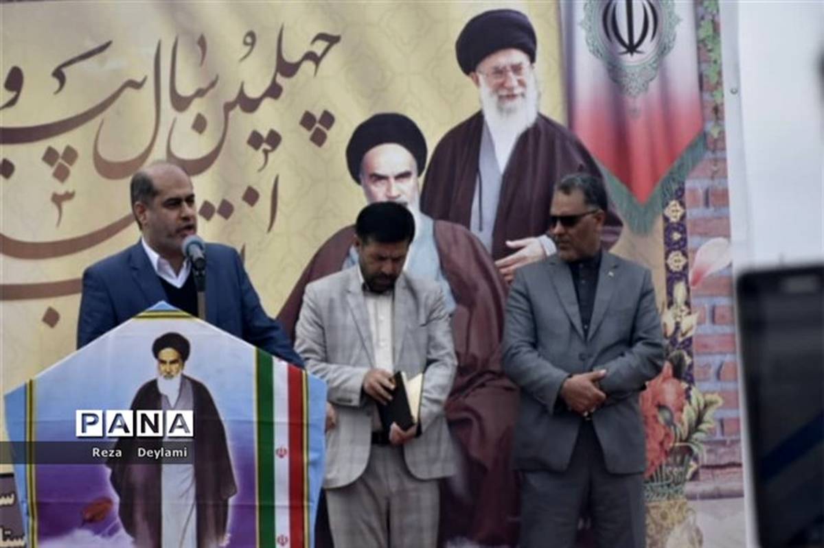 راهپیمایی با شکوه ۲۲ بهمن در شهرستان امیدیه برگزار شد