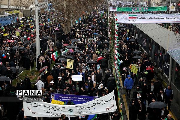 مراسم راهپیمایی 22 بهمن در تهران -2