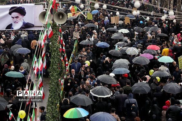 مراسم راهپیمایی 22 بهمن در تهران -2