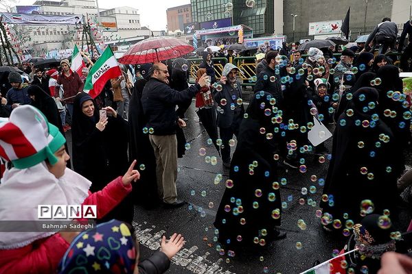 مراسم راهپیمایی 22 بهمن در تهران -2